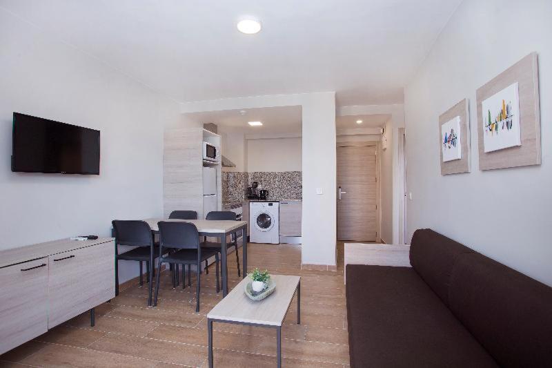 Apartamentos Maryciel By Mc Benidorm Værelse billede